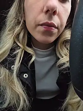 PetiteSecrets online show from December 21, 2025, 3:47 pm