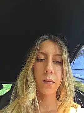 Snapshot of PetiteSecrets chatting on September 10, 2025, 1:10 pm PetiteSecrets online show from September 10, 2025, 1:10 pm