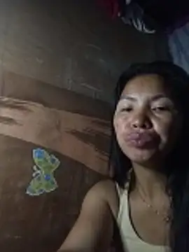 Snapshot of oceanlover23 chatting on February 5, 2026, 4:41 am oceanlover23 online show from February 5, 2026, 4:41 am