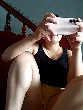  Babyrose  online show from October 11, 2025, 6:36 am