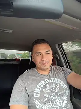 JuanStrong639 online show from April 17, 2026, 6:22 pm