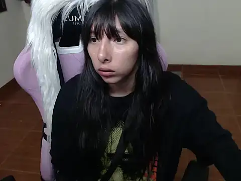 ScarlettShirahoshi online show from January 13, 2026, 10:35 pm