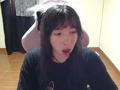 ScarlettShirahoshi online show from November 28, 2025, 3:56 pm