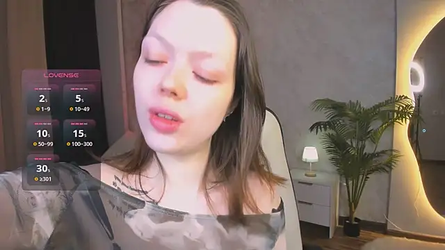 Lunar Lily online show from February 9, 2026, 5:49 am