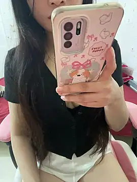 Lissa xinh09 online show from November 10, 2025, 3:44 am