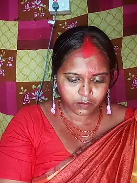 Hot-Show2 online show from October 3, 2025, 4:52 pm