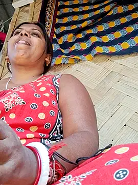 Hot-Show2 online show from February 11, 2026, 5:29 am