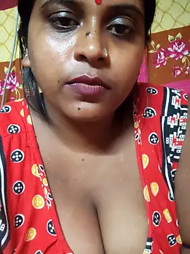 Hot-Show2 online show from October 6, 2025, 4:08 pm