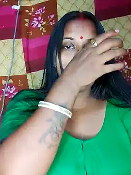 Hot-Show2 online show from September 17, 2025, 10:28 am