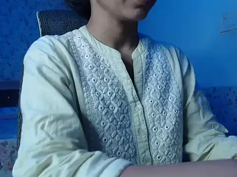 snow white123 online show from November 2, 2025, 1:10 am