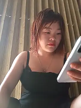 sukabae00 online show from April 4, 2026, 8:54 am