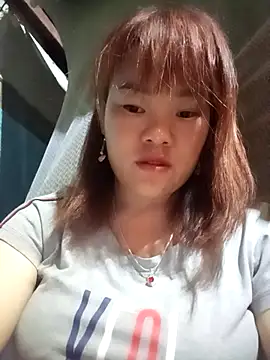 sukabae00 online show from October 12, 2025, 3:35 pm