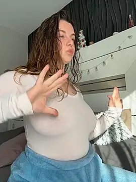 TenderLaGlamor online show from January 8, 2026, 10:10 am