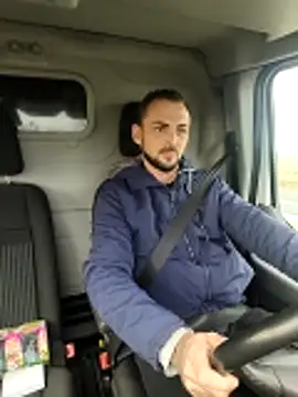 papichulo0099 online show from October 28, 2025, 6:23 am