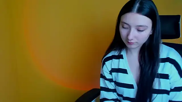 Snapshot of ScarlettVibe_ chatting on October 9, 2025, 11:22 am ScarlettVibe online show from October 9, 2025, 11:22 am