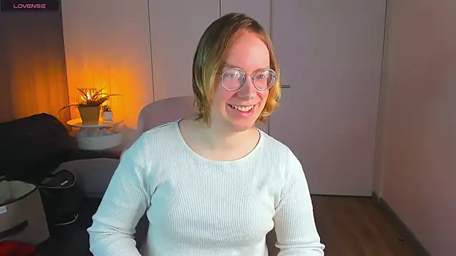 Amanda Butlerr online show from April 4, 2026, 1:39 pm