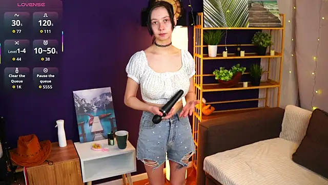 SuzanneHowse online show from February 23, 2026, 4:18 pm