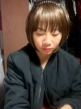 AAANINE22 online show from October 16, 2025, 1:36 am