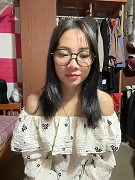 AAANINE22 online show from October 30, 2025, 7:17 am