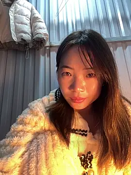 AAANINE22 online show from November 11, 2025, 7:25 am