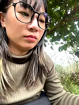 AAANINE22 online show from October 11, 2025, 7:42 am