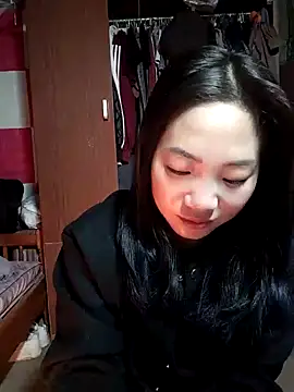 AAANINE22 online show from October 28, 2025, 1:17 am