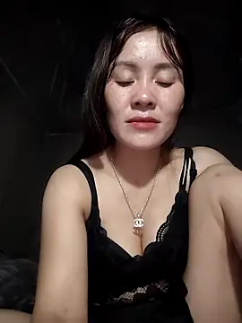 Snapshot of TinTim02 chatting on May 4, 2026, 12:30 pm TinTim02 online show from May 4, 2026, 12:30 pm