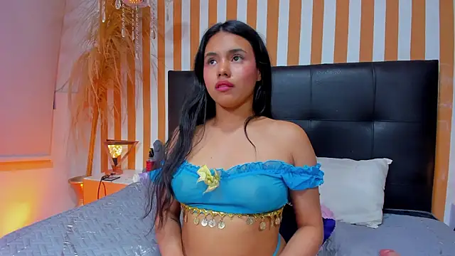 LunaToledo online show from January 14, 2026, 12:58 am