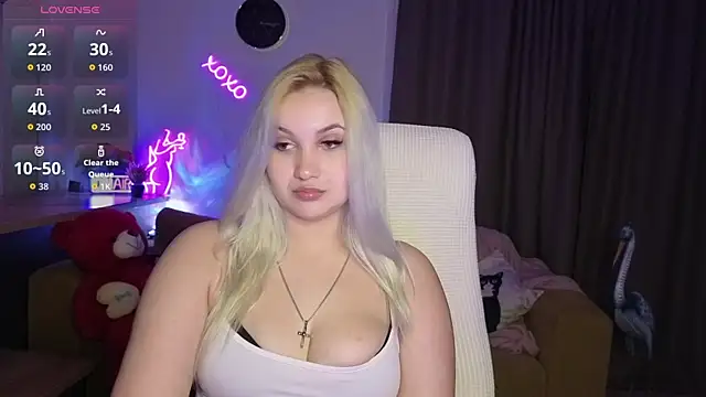 adrelaxina online show from April 3, 2026, 8:15 pm