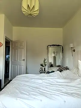 Snapshot of AlyssaAngell chatting on November 25, 2025, 11:10 am AlyssaAngell online show from November 25, 2025, 11:10 am