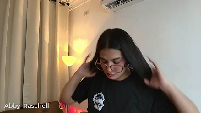 Snapshot of Abby_Raschell chatting on February 18, 2026, 4:32 am Abby Raschell online show from February 18, 2026, 4:32 am