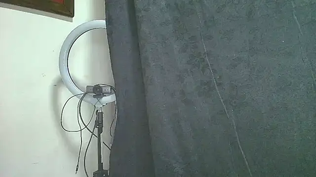 Arlet pink online show from September 10, 2025, 1:21 pm