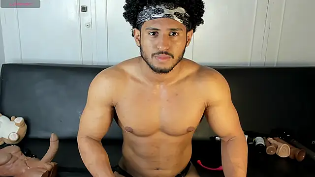 zarek lux online show from January 14, 2026, 1:04 pm