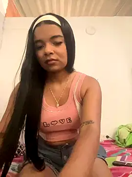 Snapshot of mily_09 chatting on September 18, 2025, 8:23 pm mily 09 online show from September 18, 2025, 8:23 pm