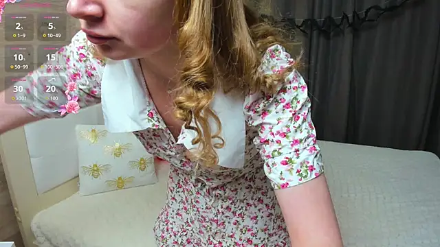 Babyy Lynaa online show from October 26, 2025, 6:58 am