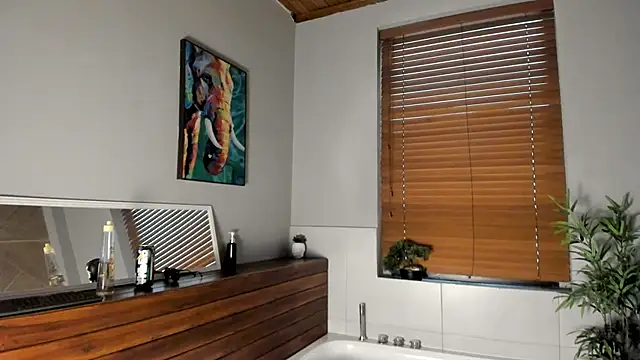 AustinJones  online show from November 12, 2025, 7:18 pm