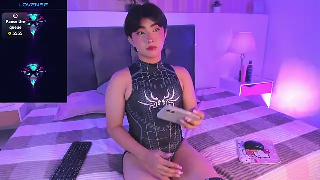 Creamy Angelo online show from September 18, 2025, 4:37 am