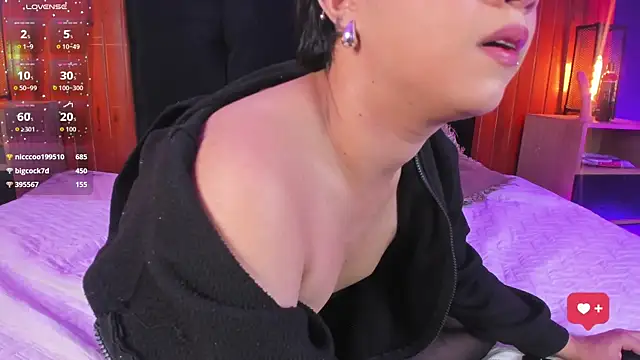 Creamy Angelo online show from September 25, 2025, 9:37 am