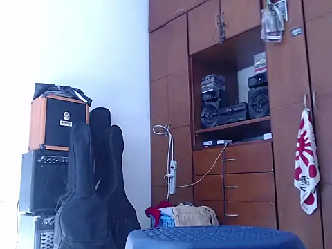 Diego  Barbarie   online show from October 21, 2025, 1:43 pm