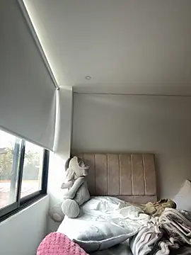 Victoria alson online show from December 1, 2025, 1:01 pm