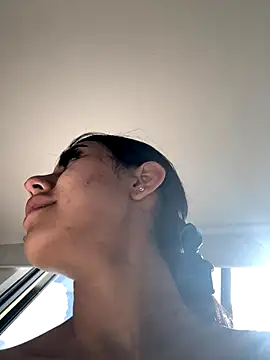 Victoria alson online show from November 30, 2025, 2:40 pm