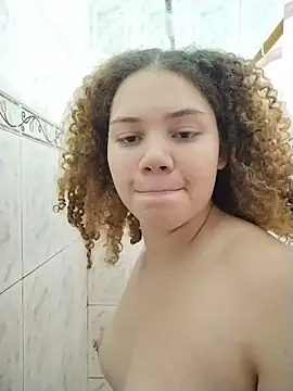 SirenRouge 69 online show from April 9, 2026, 11:22 pm