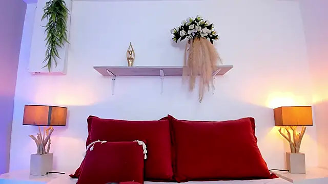 LuciaBenett  online show from November 3, 2025, 6:55 pm