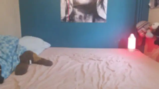 NADINNNE online show from March 25, 2026, 9:52 am