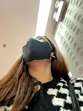 xiaoliansweet online show from October 23, 2025, 5:50 am