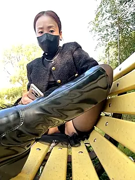 xiaoliansweet online show from November 14, 2025, 3:10 am