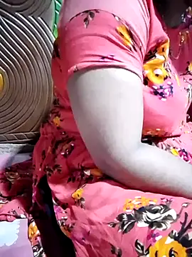 Mistompa24 online show from October 13, 2025, 4:08 pm