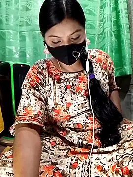 Snapshot of Mistompa24 chatting on February 18, 2026, 4:25 pm Mistompa24 online show from February 18, 2026, 4:25 pm