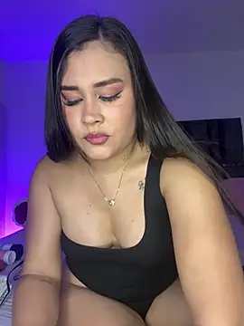 Snapshot of Bella-kim- chatting on February 12, 2026, 4:45 am Bella-kim- online show from February 12, 2026, 4:45 am