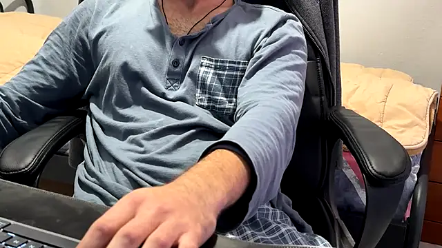 Uncutboy24 online show from October 28, 2025, 9:30 am